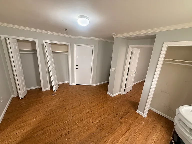 50 Cortland Pl #L1 — Photo 2