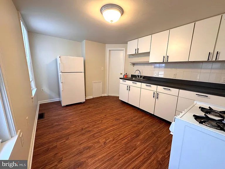 4444 Richmond St #1S — Photo 8
