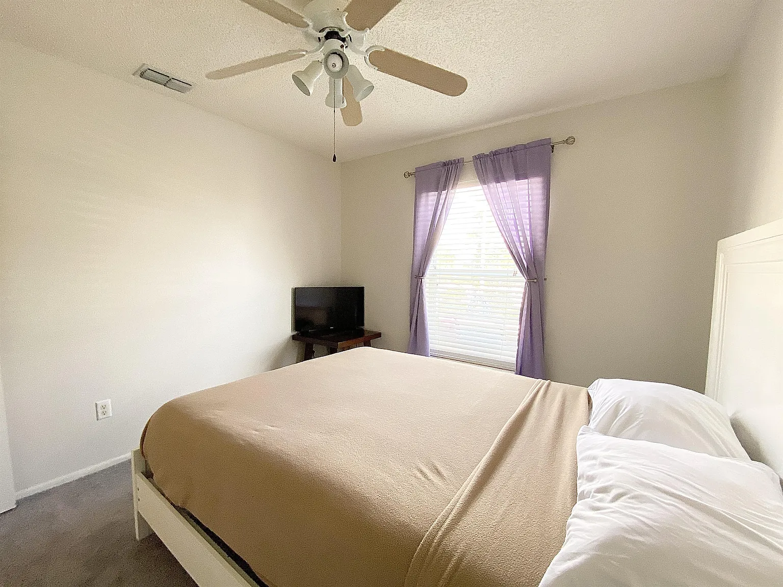 625 Rochester Loop - 1 — Photo 4