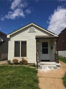 5323 Pattison Ave, Saint Louis, MO, 63110