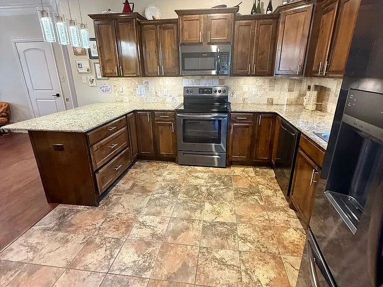 9181 County Road 427 — Photo 5