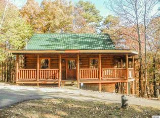 1179 Ski View Ln, Sevierville, TN 37876
