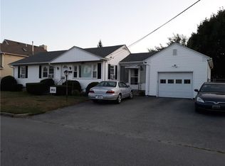 83 Tweed St, Cranston, RI 02920