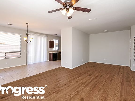 2nd image of 817 E Pollino St