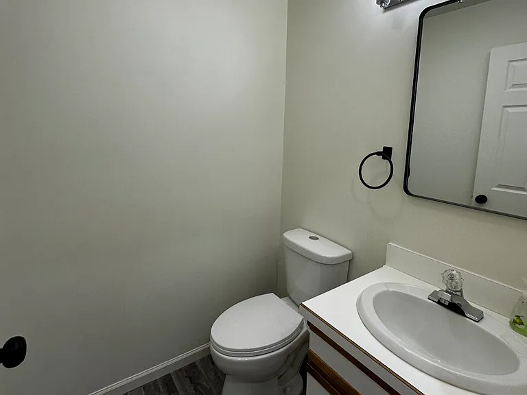 416 Willow St — Photo 4