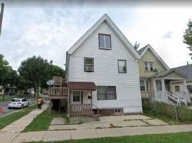2534 W Chambers St. /3002-06 N 26th St. (4 Unit) (Ace Property)