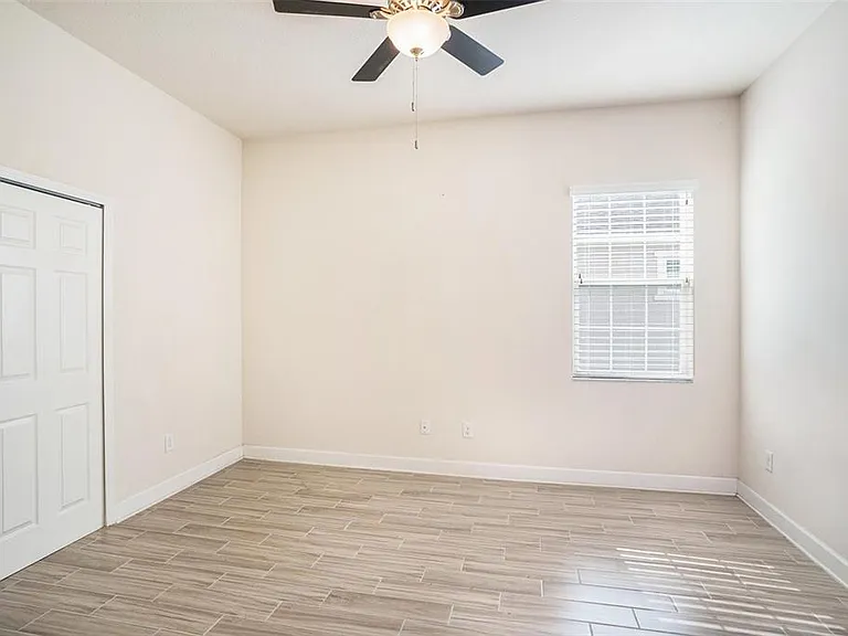 212 Shell Creek Ct — Photo 33
