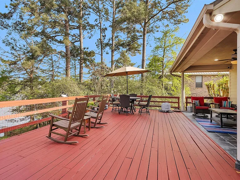 1502 Wimbledon Dr — Photo 45