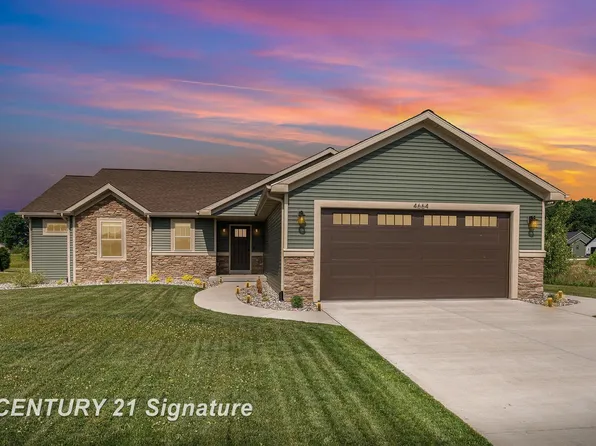 4664 N West View Dr, Bay City, MI 48706