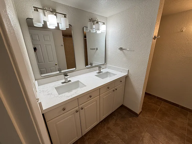 3002 N 70th St #205 — Photo 10