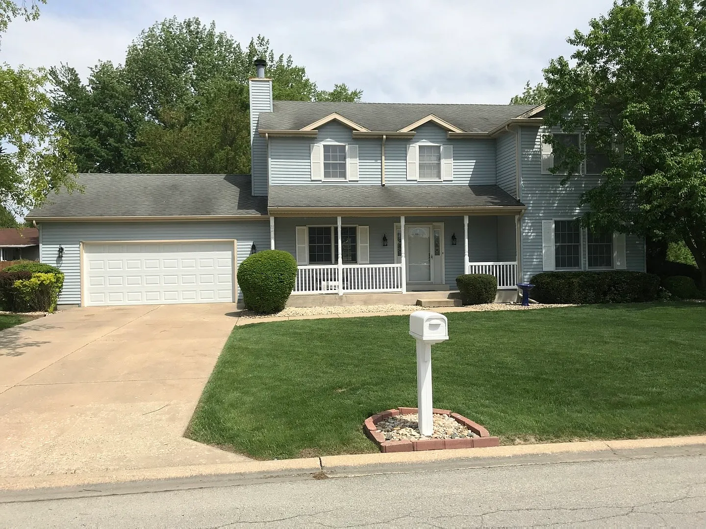 420 N Luxford Ct photo 1