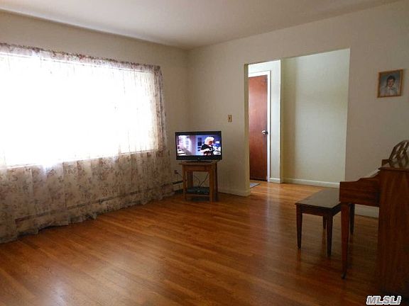 4th image of 787 Rockaway Ave