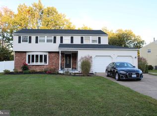 9 Hampshire Ave, Turnersville, NJ 08012