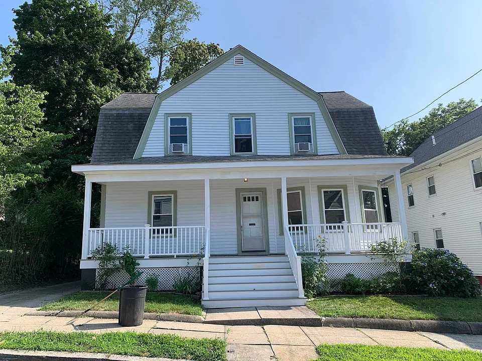 27 Hillside Ave #1