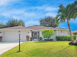 218 Marseille Dr, Naples, FL 34112