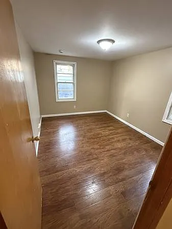 274 Nassau Ave #1