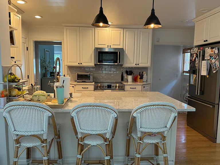 82 Linden Ave — Photo 5
