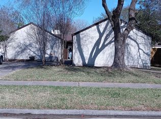 15415 Runswick Dr, Houston, TX 77062