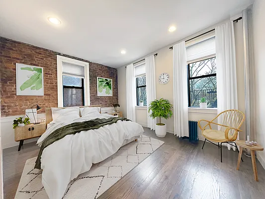 Rented by Bohemia Realty Group | media 11