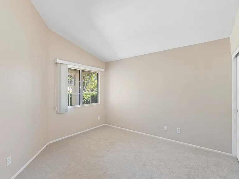 23910 Via Astuto — Photo 10