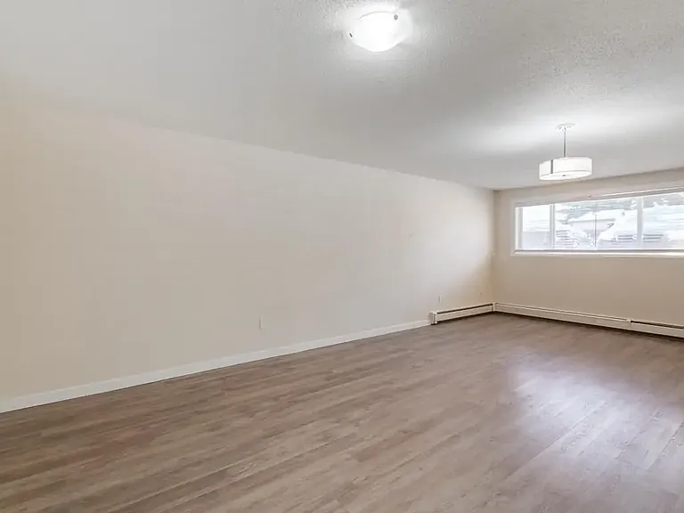 2291 Southview Dr SE #302 — Photo 18