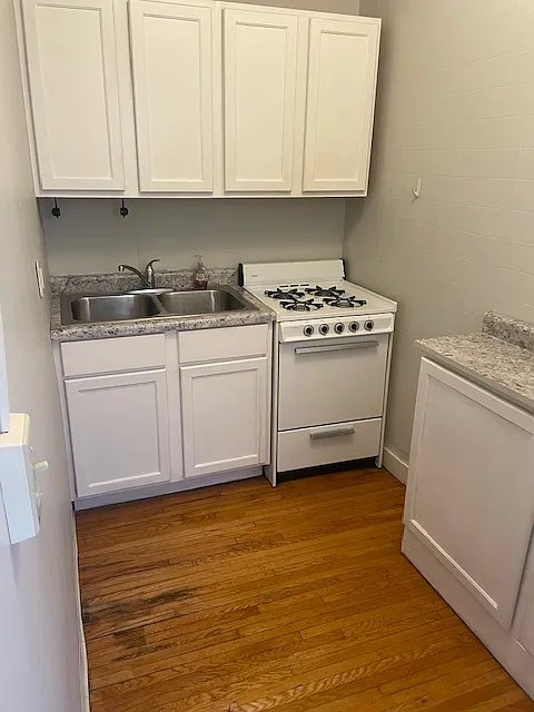 Studio, 350 sqft, $875 — Photo 4
