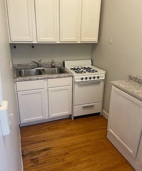 1810 Ashland Ave #10 — Photo 4