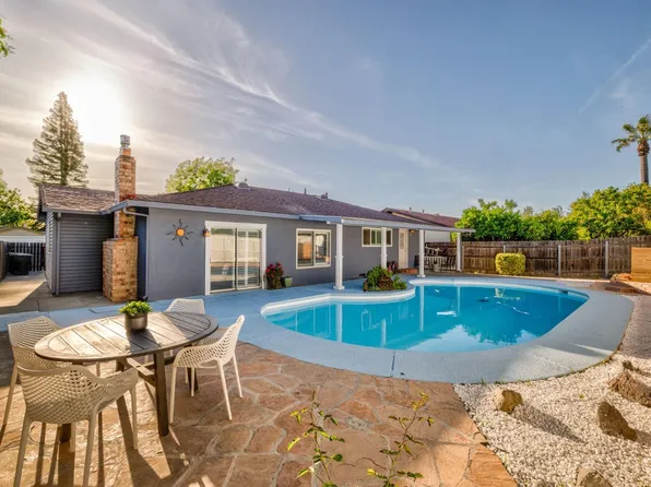 3572 Huntsman Dr, Sacramento, CA 95826