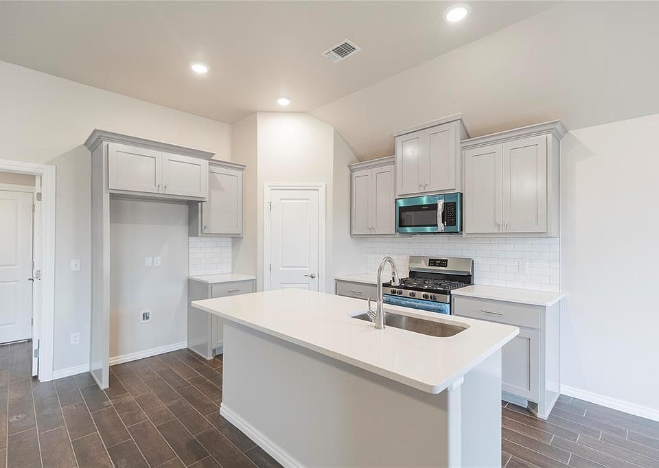 1st image of 5505 Malpaso Creek Dr