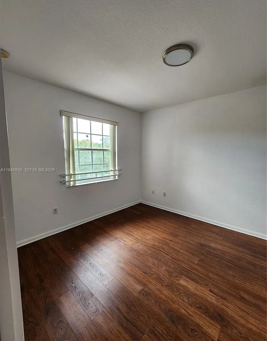 3 bed, 1669 sqft, $2,800 — Photo 4