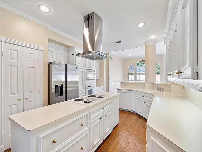 13811 Muirfield Village Dr — Photo 11
