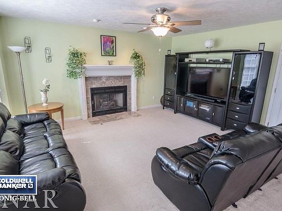 3rd image of 1102 Wakefield Dr