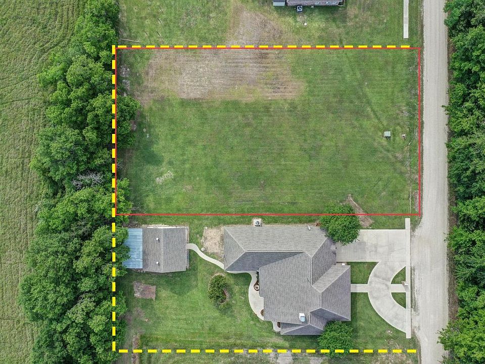 2nd image of 113 Haven Estate Ln