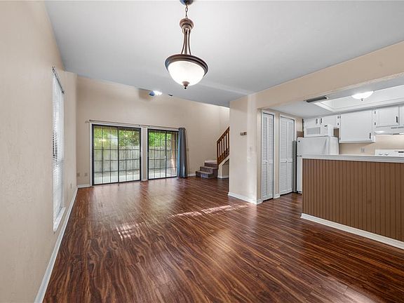 3rd image of 5701 SW 10th Pl