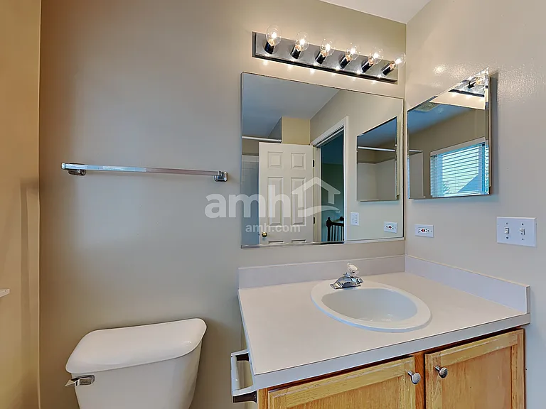 266 W Holly Ct — Photo 19