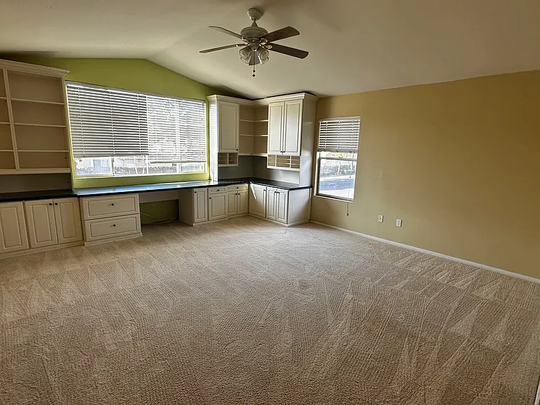 894 Sausalito Dr — Photo 13