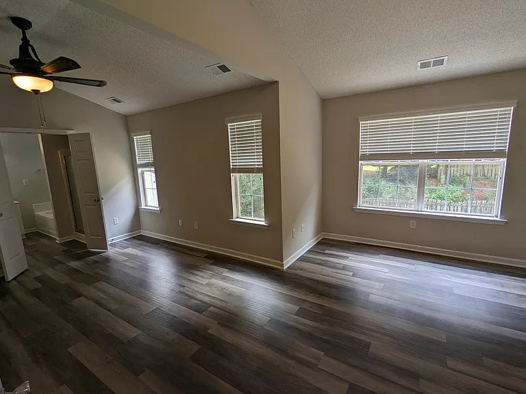 12 Valley Glen Ct — Photo 7