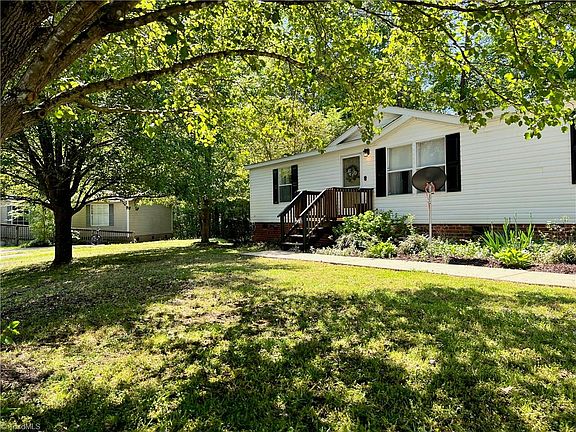 3rd image of 5606 Bridletree Ct