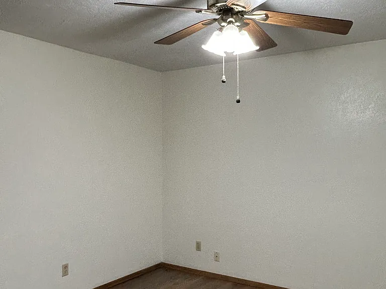 1311 Willow Brook St — Photo 12
