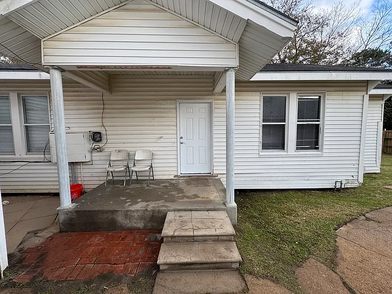 102 Wilson St — Photo 13