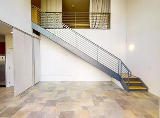 569 9th St, Oakland, CA 94607