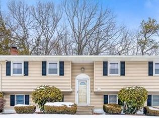 10 Edgehill Rd, Peabody, MA 01960