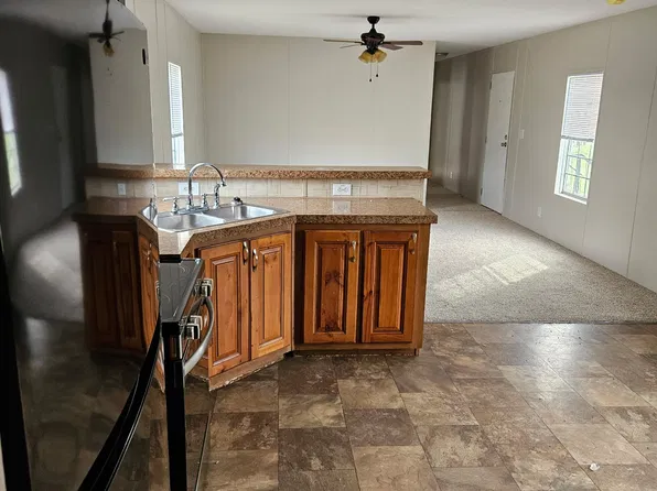 340 Clara St #340, Enigma, GA 31749