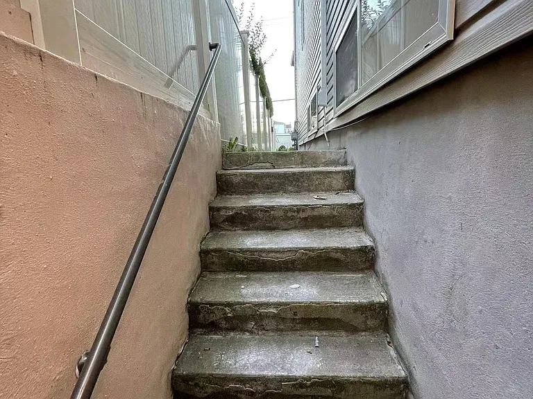 841 Marcy Ave #B — Photo 2