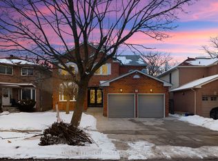 15 Keystone Dr, Brampton, ON L6Y 3K8