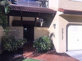 3917 Adra Ave, Miami, FL 33178