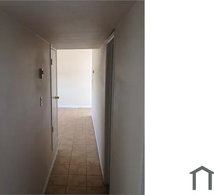 3 bed, 1000 sqft, $2,300 — Photo 4
