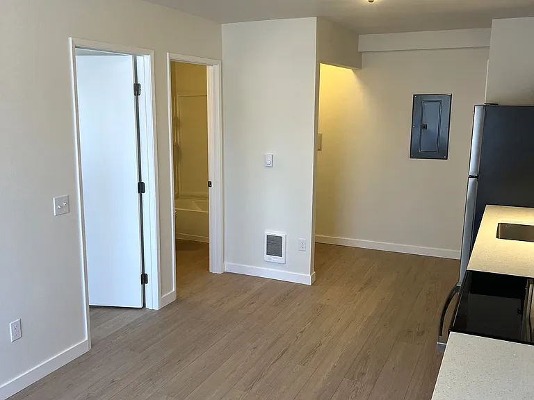6910 SE Pardee St #B — Photo 5