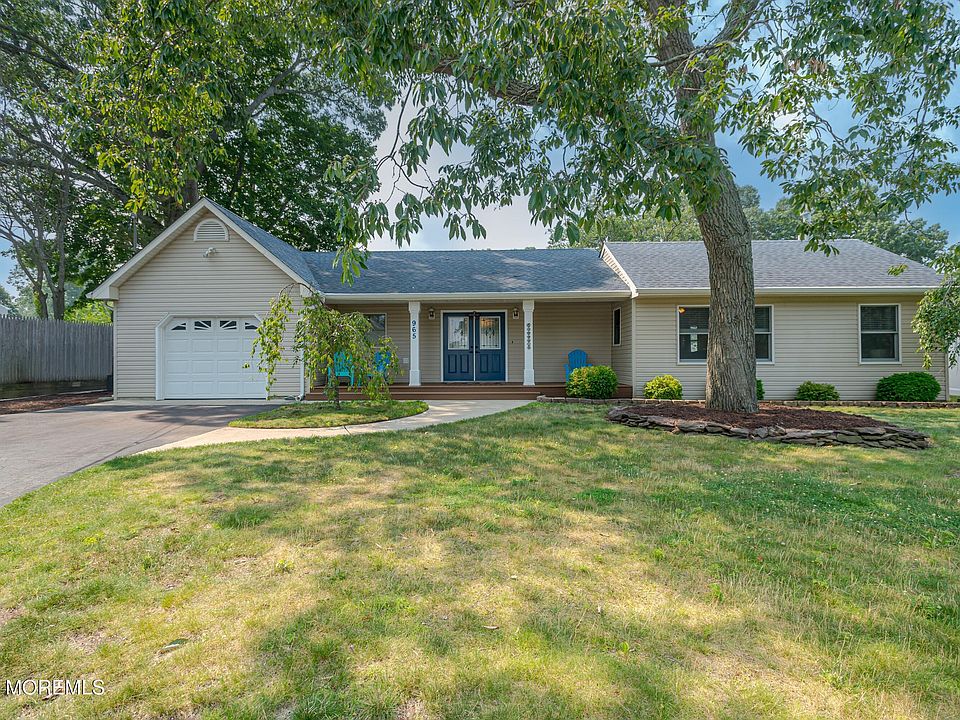 1st image of 965 Beacon Avenue