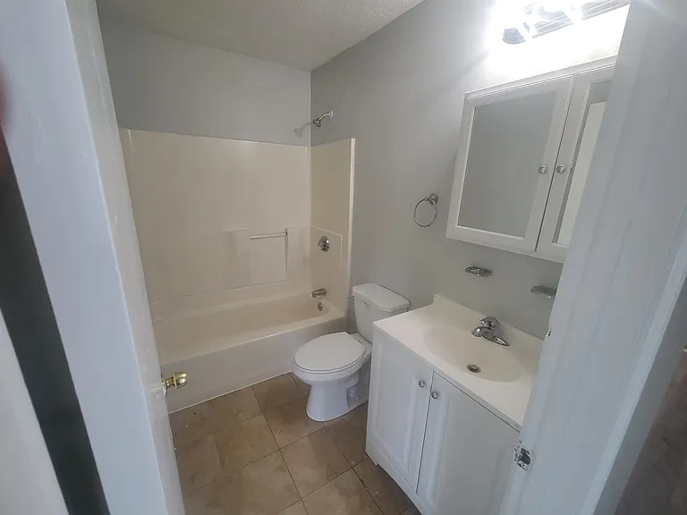 9 Store Ave #22 — Photo 4